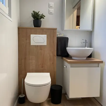 Semesterbostad Bajki Mobile 2 *
